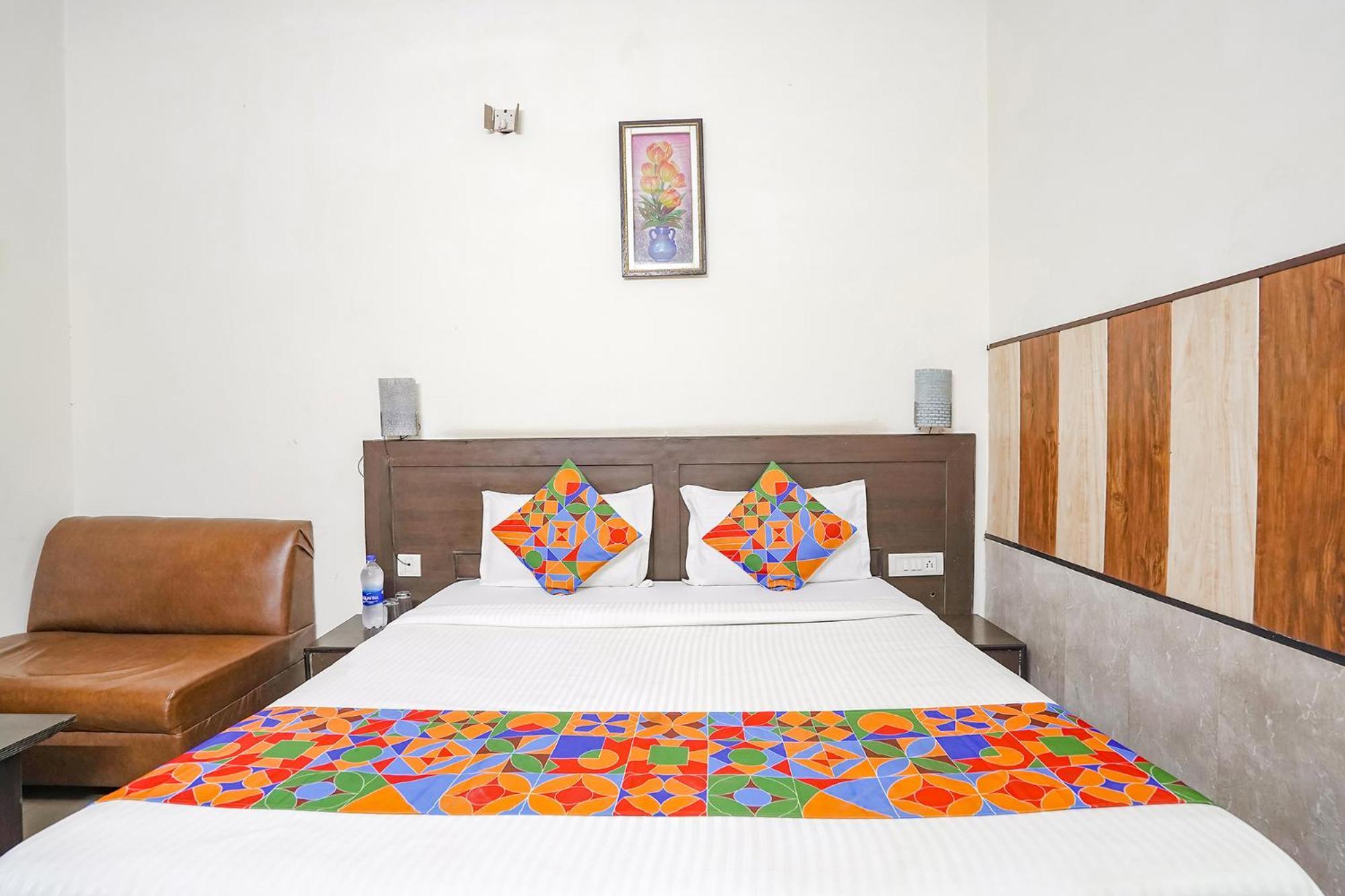 Fabhotel Prashant Palace マイソール エクステリア 写真