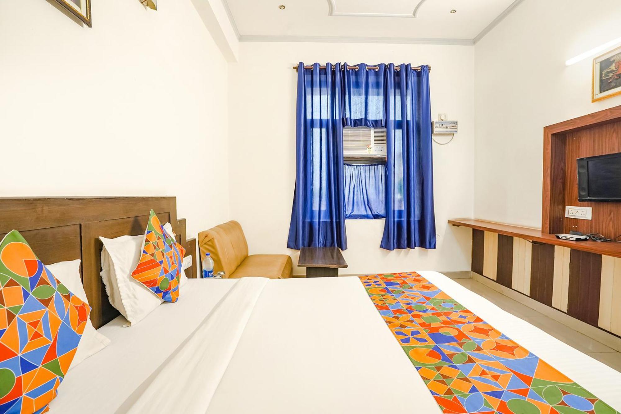 Fabhotel Prashant Palace マイソール エクステリア 写真