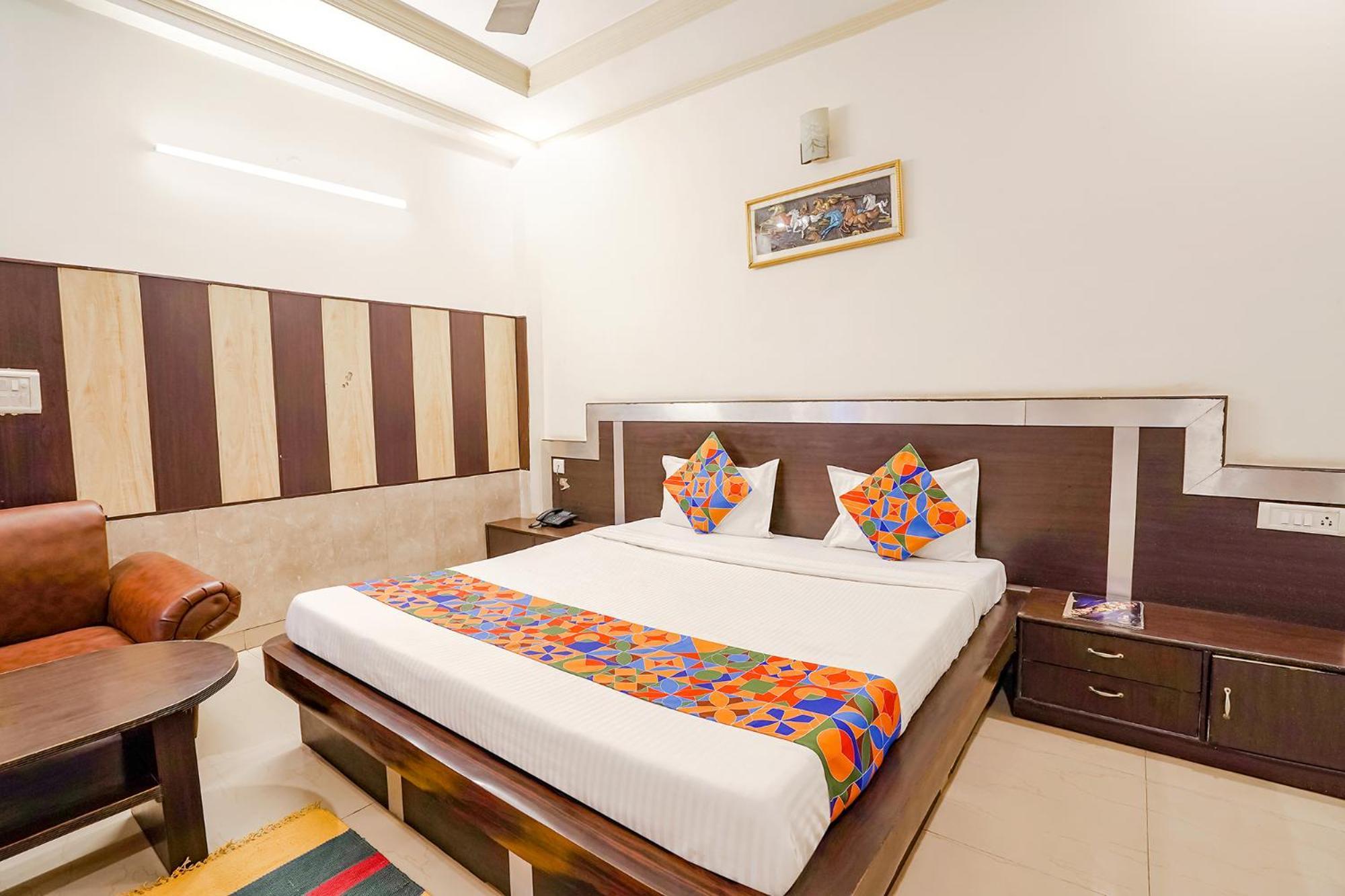 Fabhotel Prashant Palace マイソール エクステリア 写真