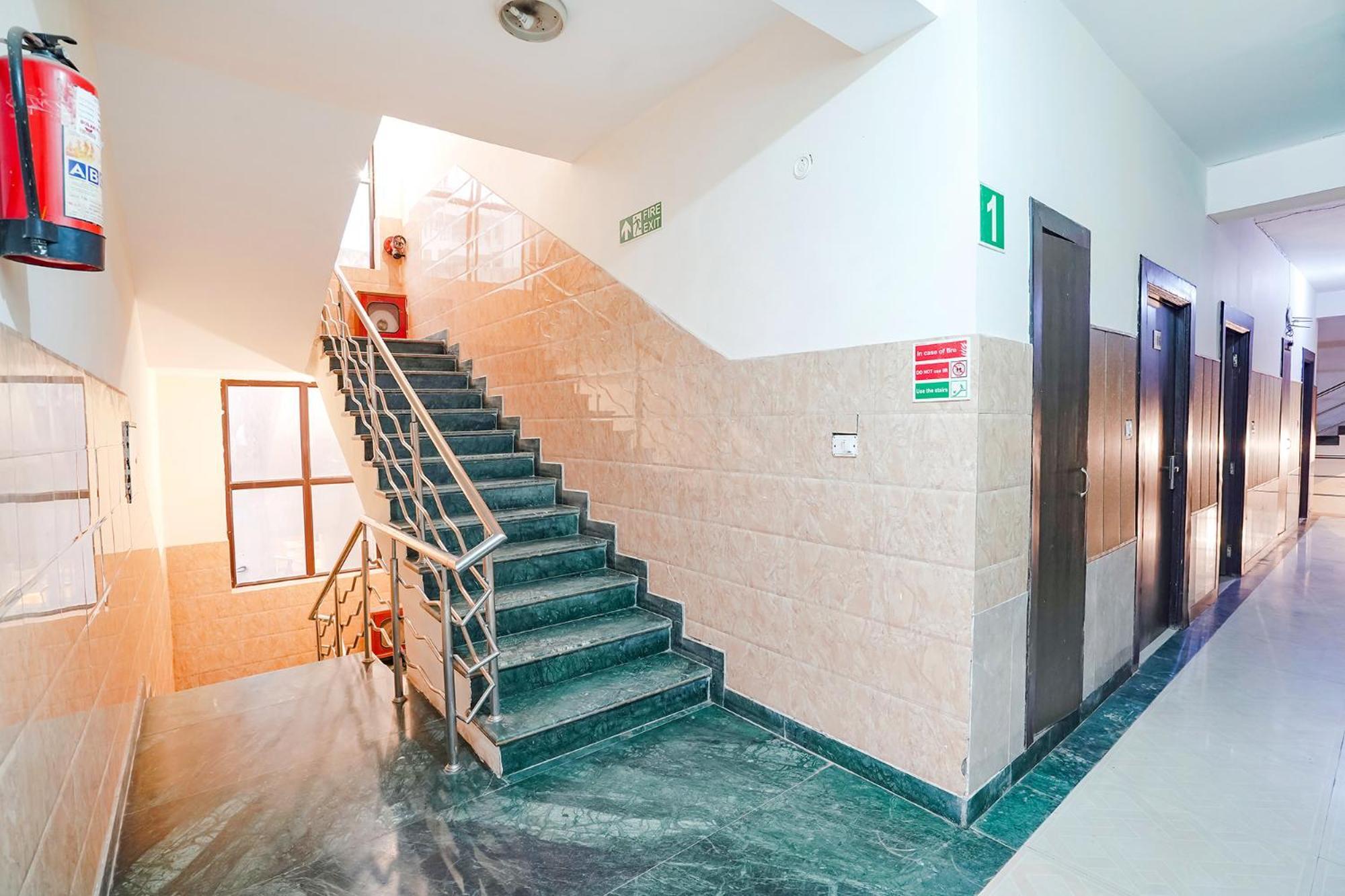 Fabhotel Prashant Palace マイソール エクステリア 写真