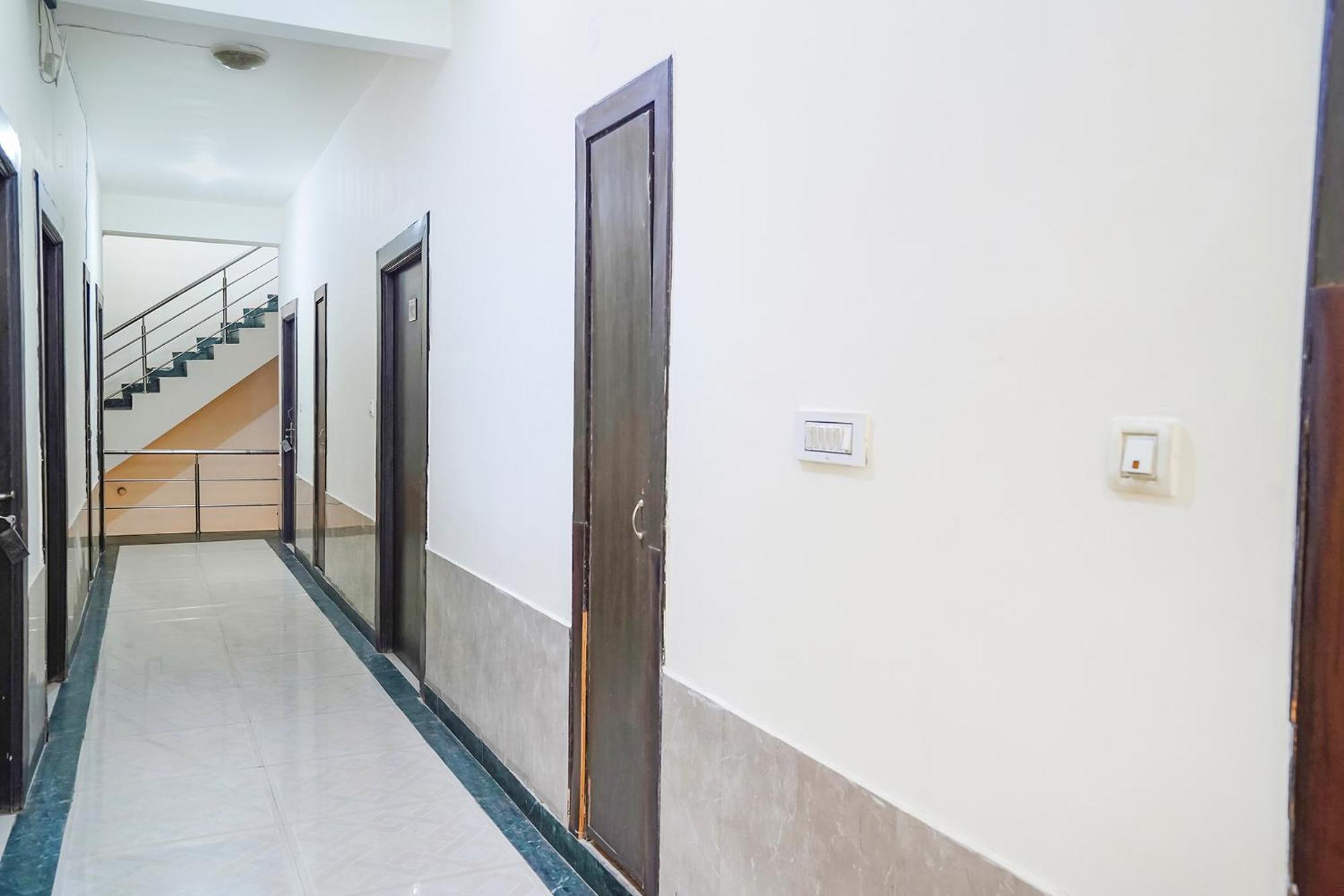 Fabhotel Prashant Palace マイソール エクステリア 写真