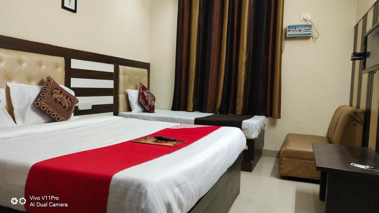 Fabhotel Prashant Palace マイソール エクステリア 写真