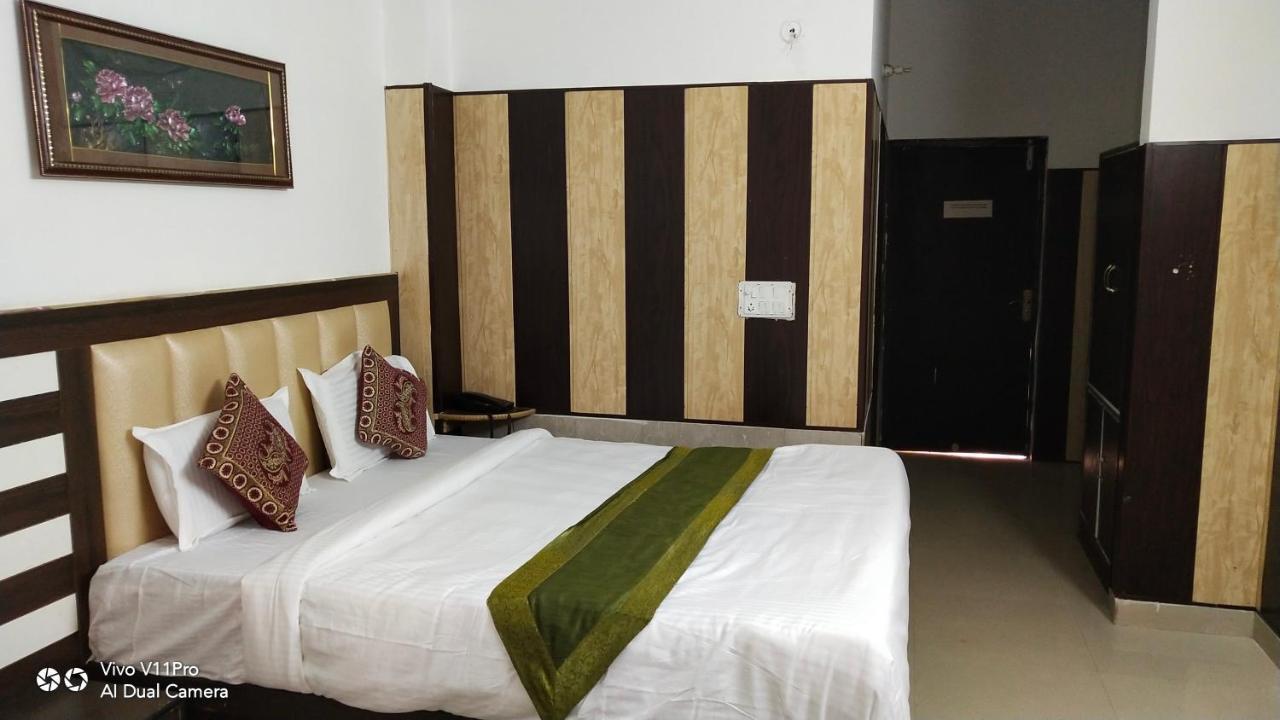 Fabhotel Prashant Palace マイソール エクステリア 写真